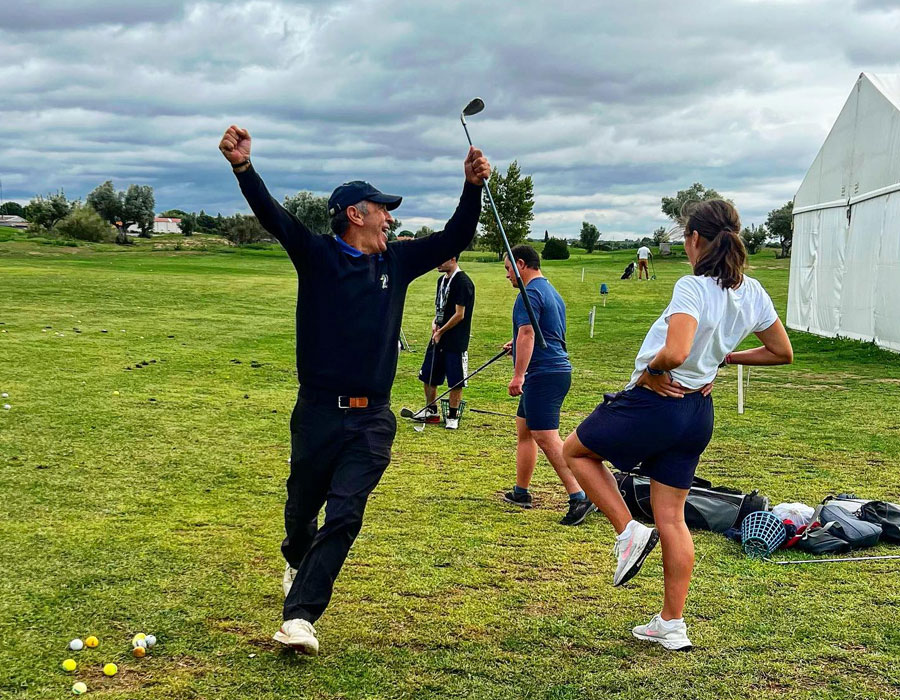 Palomarejos Golf acerca el golf a alumnos universitarios con capacidades diversas